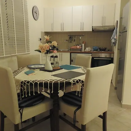 Cozy Esentepe North Cyprus * קיירניה