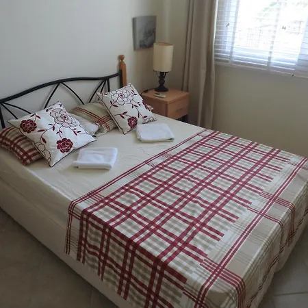 Cozy Esentepe North Cyprus קיירניה